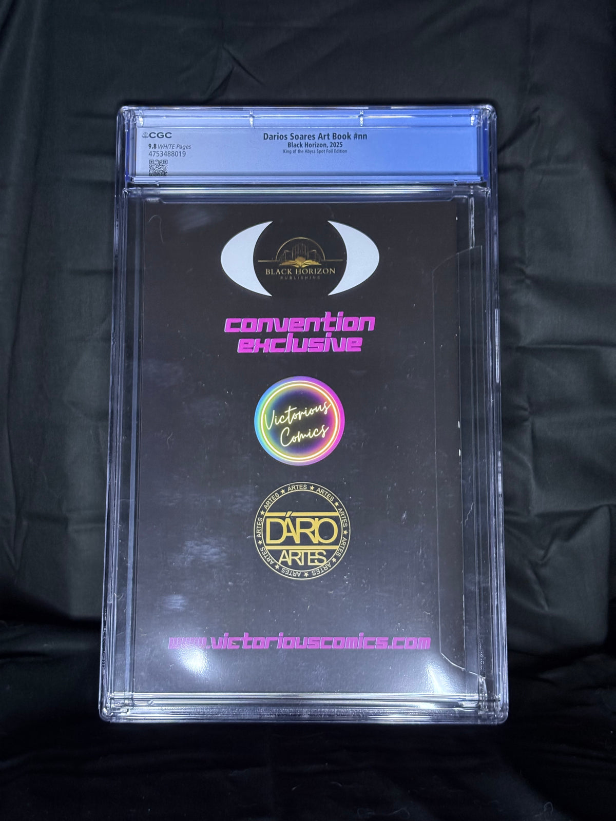 CGC GRADED DORIS SOARES ART BOOK BLACK HORIZON KING OF THE ABYSS SPOT FOIL EDITION "VIRGIN" COVER