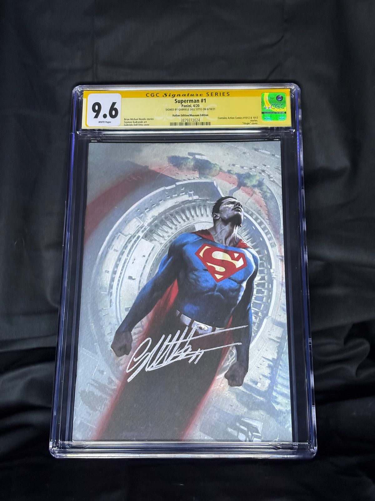 SIGNED/GRADED SUPERMAN #1 ITALIAN EDITION/MUSEUM EDITION VIRGIN COVER