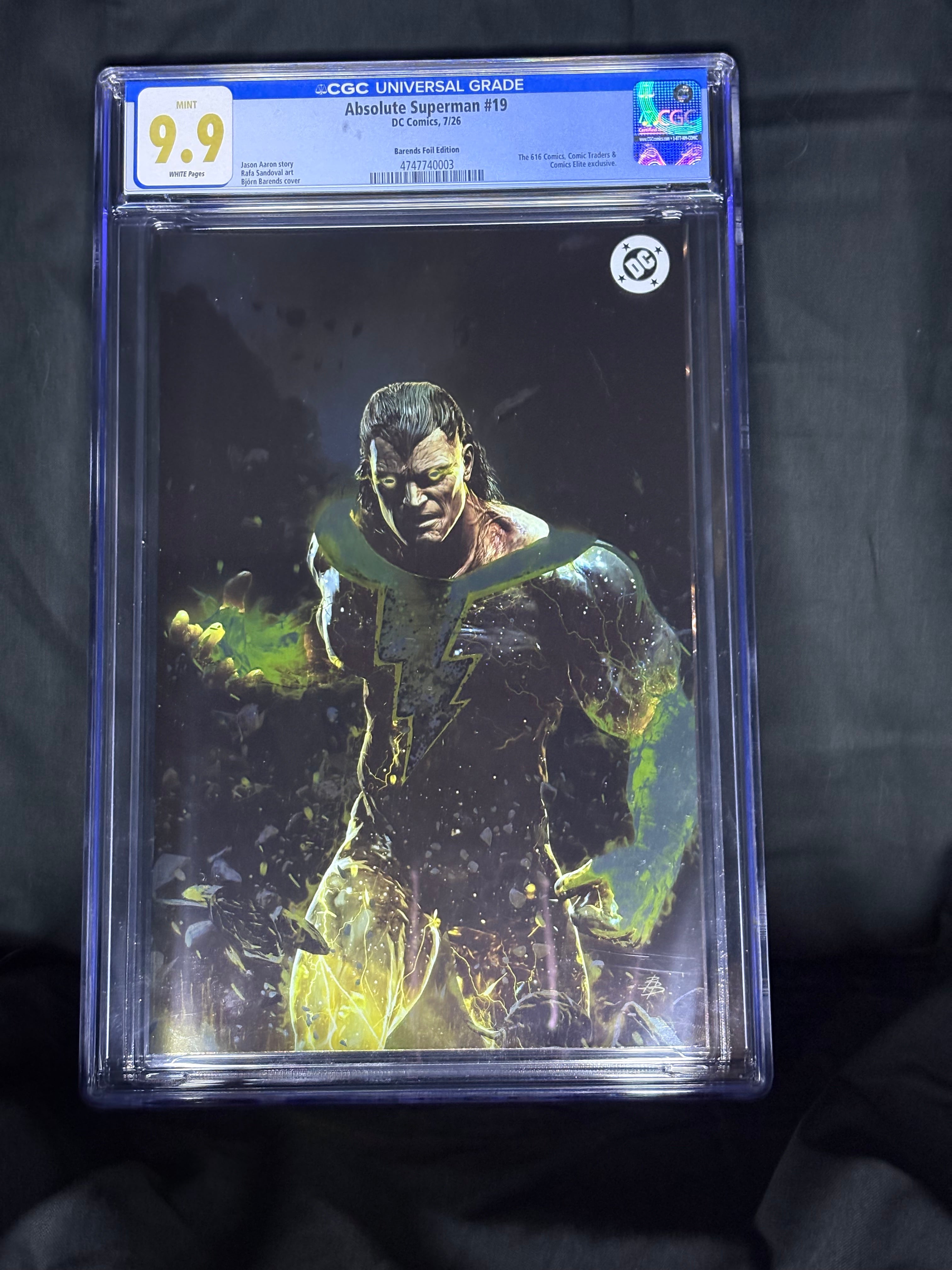 CGC GRADED ABSOLUTE SUPERMAN #19 BARENDS FOIL EDITION DC COMICS