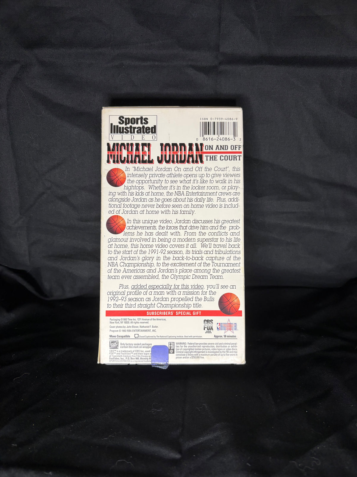 VHS | 1993 SPORTS ILLUSTRATED MICHAEL JORDAN: ON AND OFF THE COURT