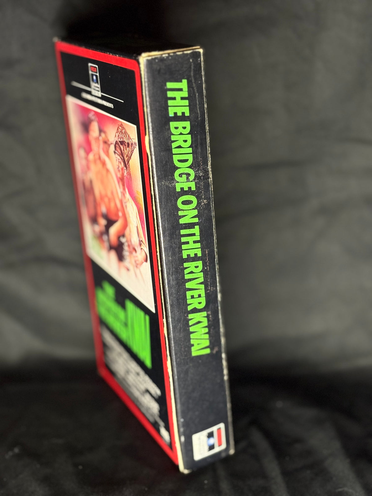 VHS | THE BRIDGE ON THE RIVER KWAI (1957)