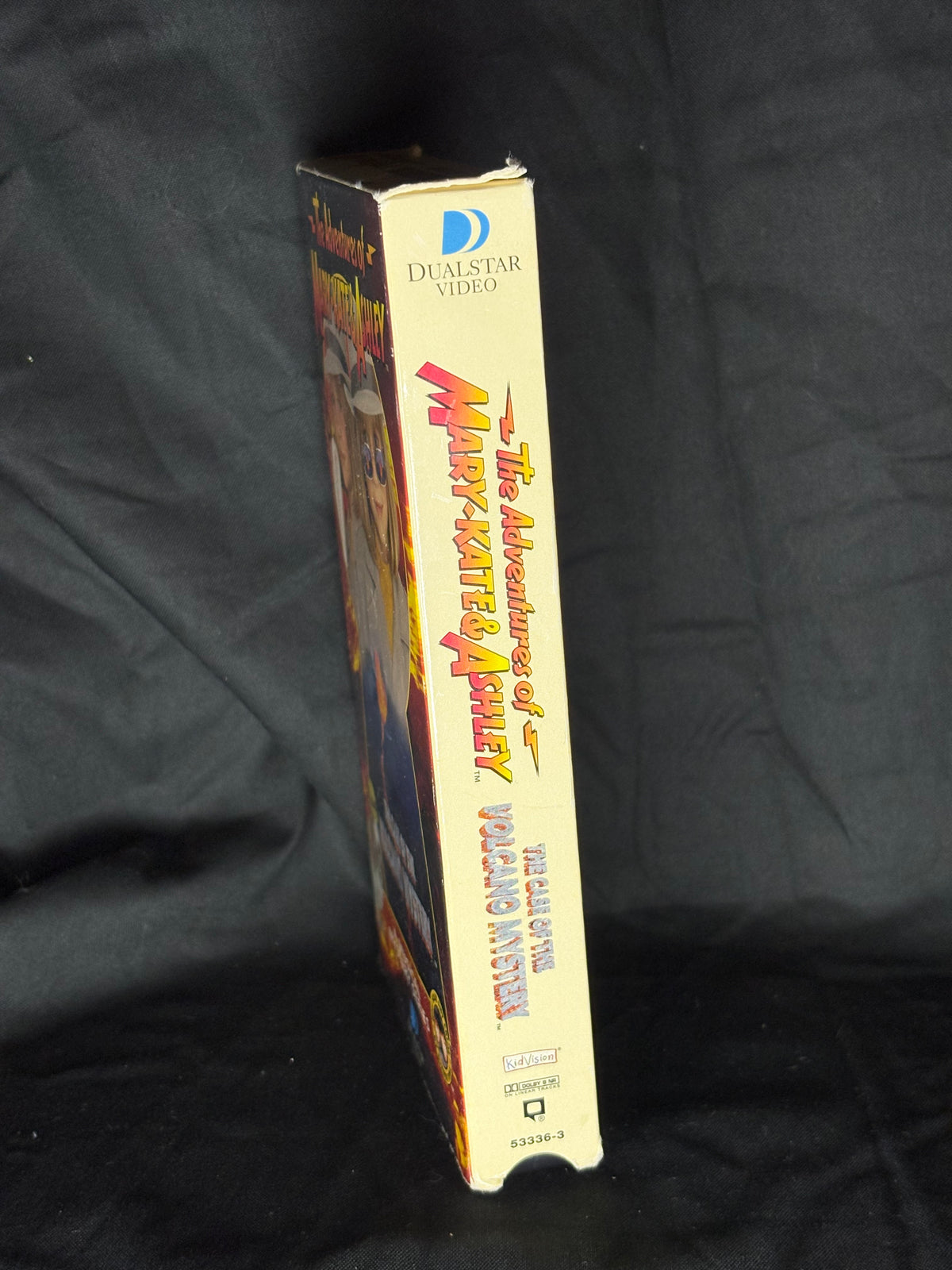 VHS | THE ADVENTURES OF MARY-KATE & ASHLEY: THE CASE OF THE VOLCANO MYSTERY (1997)