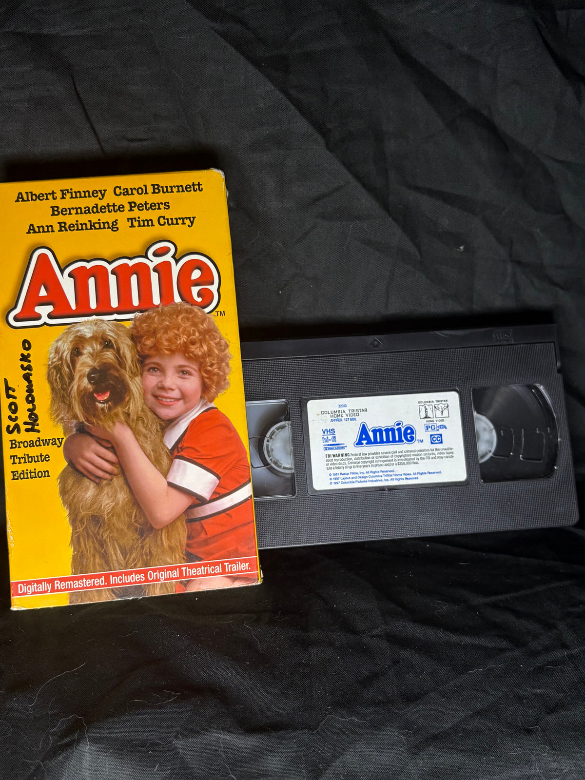 VHS | ANNIE