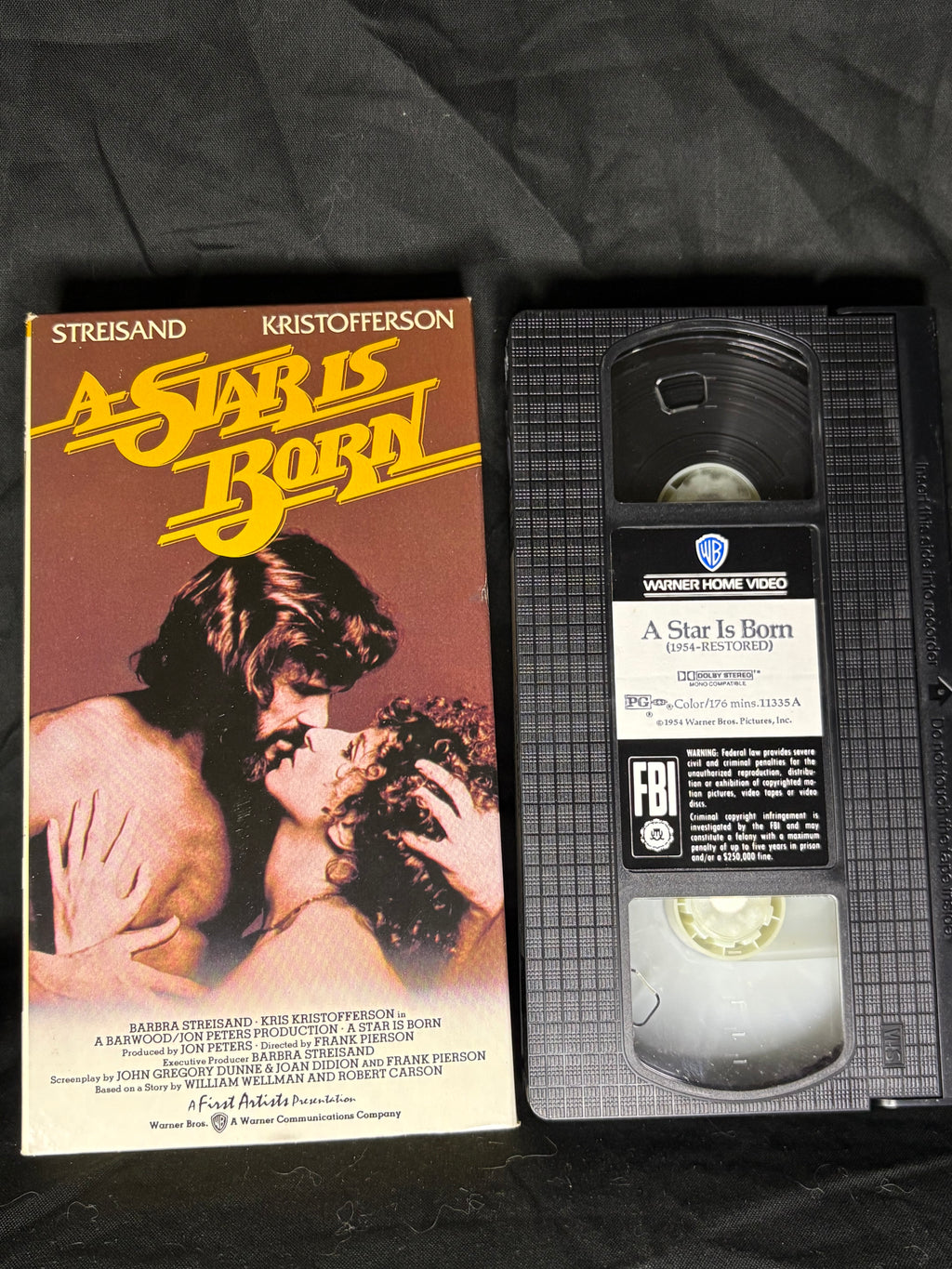 VHS | A STAR IS BORN (STREISAND AND KRISTOFFERSON)